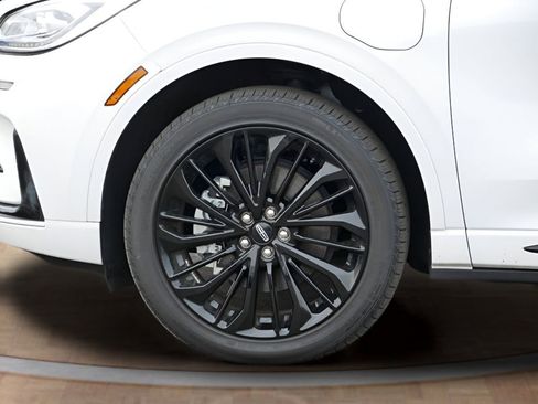 Used 2025 Lincoln Corsair Grand Touring w/ Jet Appearance Package image 9