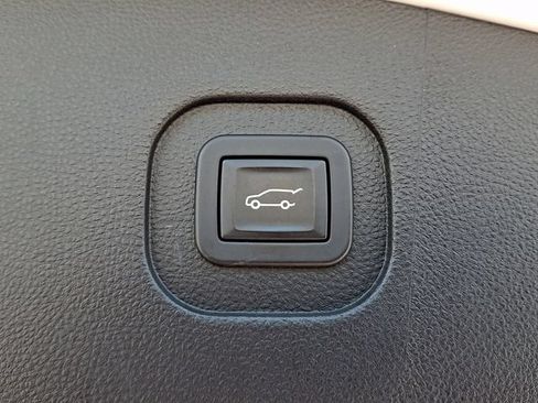 Used 2016 GMC Terrain Denali AWD/4WD image 28