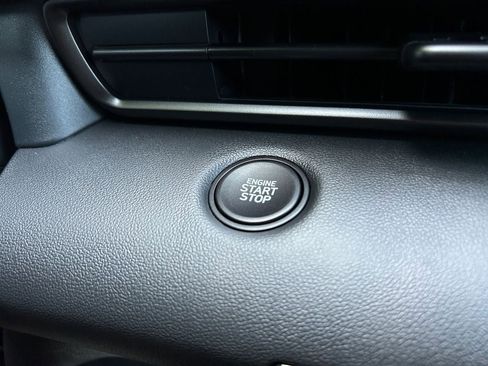 New 2025 Hyundai Elantra Sport image 17