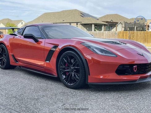 Used 2019 Chevrolet Corvette Z06 RWD image 10