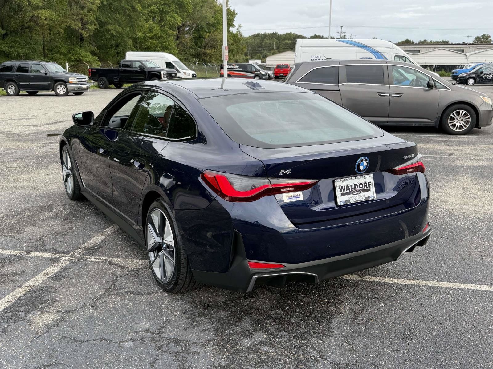 Used 2023 BMW i4 eDrive35 w/ Premium Package RWD image 4