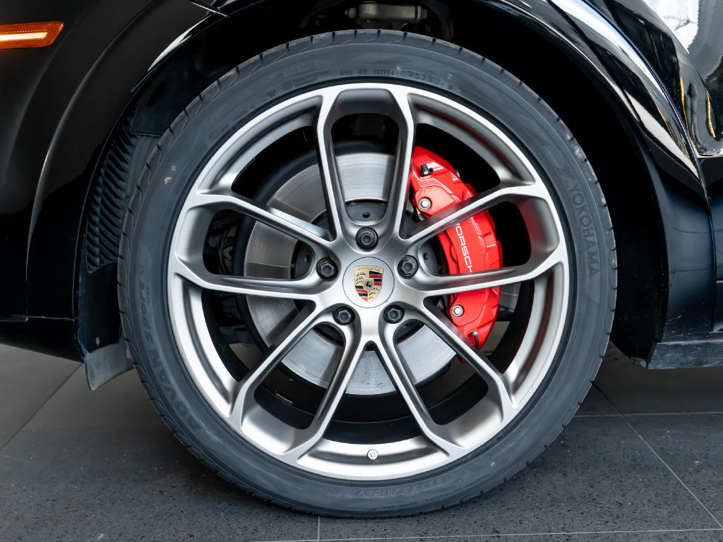 Certified 2021 Porsche Cayenne GTS AWD/4WD image 11