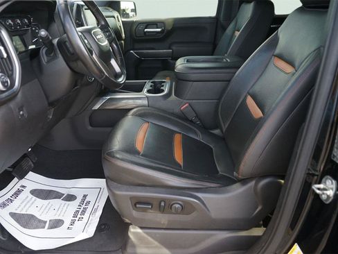 Used 2019 GMC Sierra 1500 AT4 w/ AT4 Premium Package AWD/4WD image 9