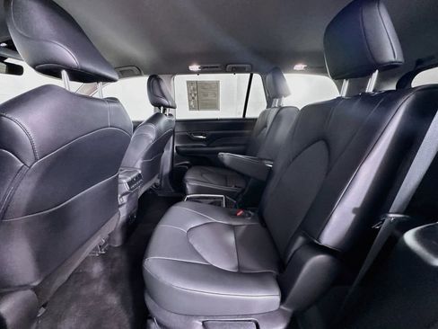 Used 2025 Toyota Grand Highlander FWD image 20