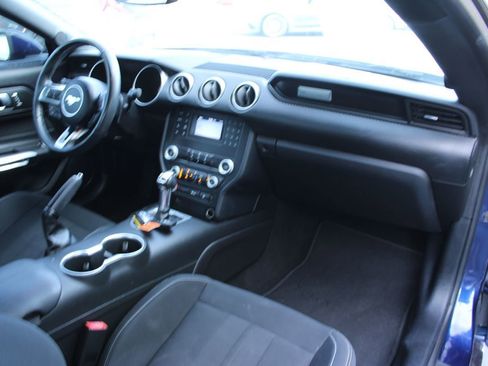 Used 2019 Ford Mustang Coupe image 11