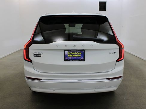 New 2026 Volvo XC90 B6 Ultra w/ Lounge Package AWD/4WD image 4