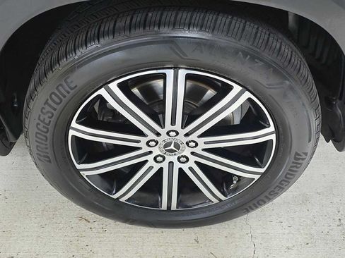 Used 2024 Mercedes-Benz GLE 350 4MATIC image 9