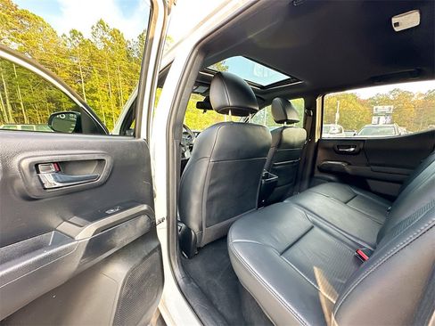 Used 2019 Toyota Tacoma TRD Pro image 16