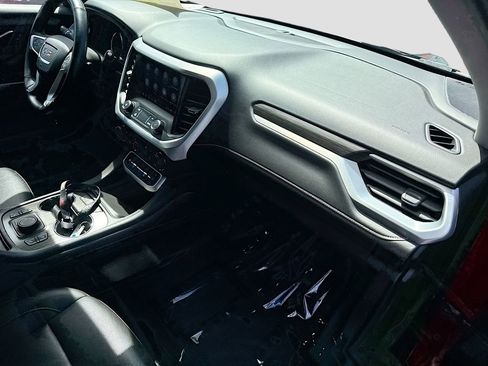 Used 2023 GMC Acadia SLT AWD/4WD image 30