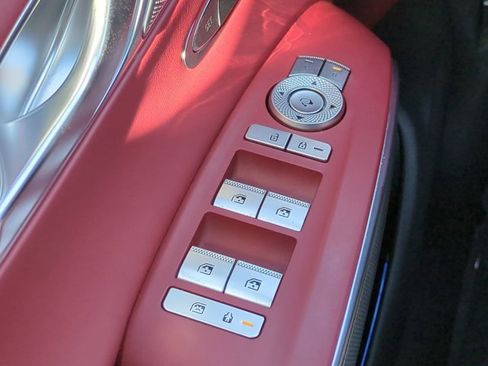 Used 2023 Genesis GV70 2.5T w/ Sport Prestige Package image 24