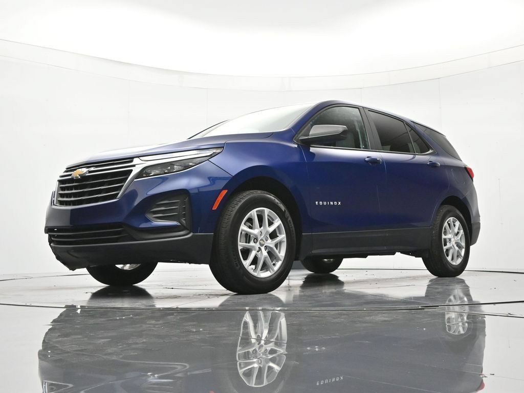 Used 2023 Chevrolet Equinox LS w/ LS Convenience Package FWD image 35