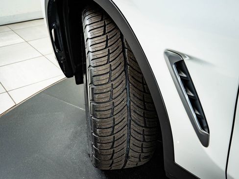 Used 2023 BMW X3 xDrive30i w/ Premium Package image 38
