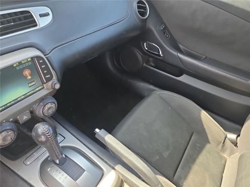 Used 2015 Chevrolet Camaro LT image 29