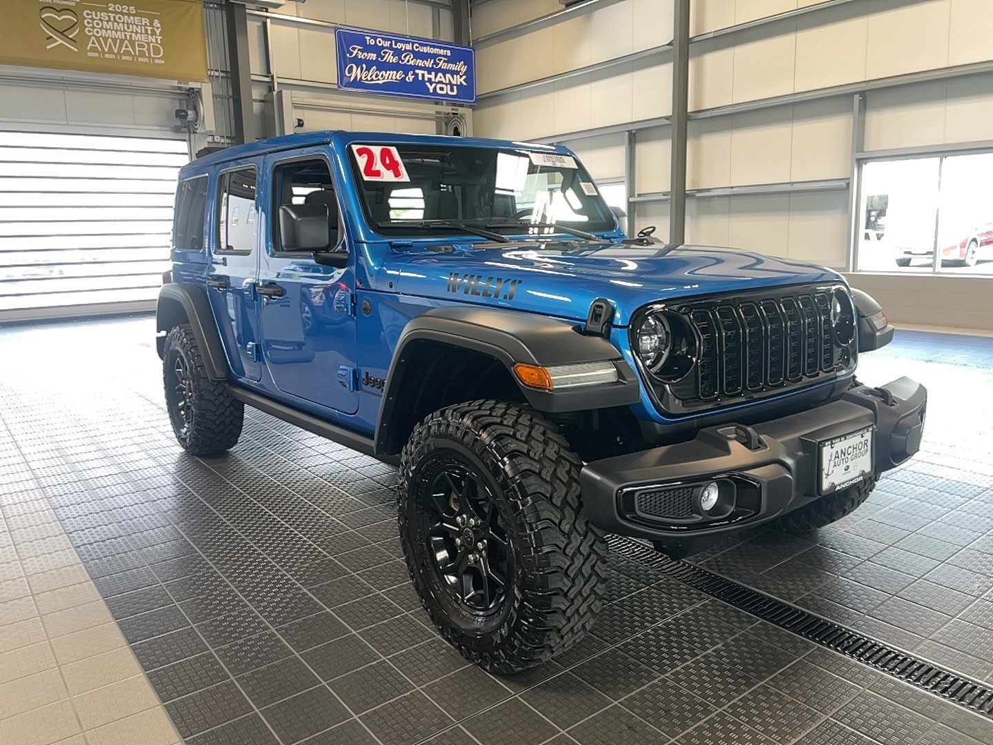 Used 2024 Jeep Wrangler Unlimited Sport AWD/4WD image 1