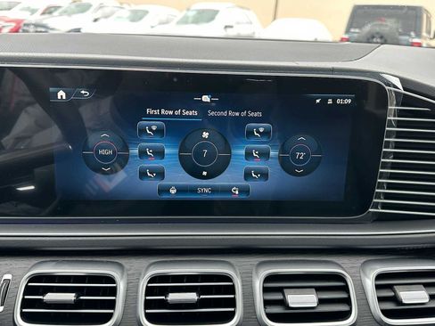 New 2026 Mercedes-Benz GLS 450 4MATIC image 29