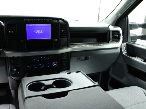 Used 2024 Ford F250 XL w/ STX Appearance Package image 19
