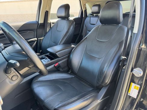 Used 2019 Ford Edge Titanium w/ Equipment Group 301A image 17