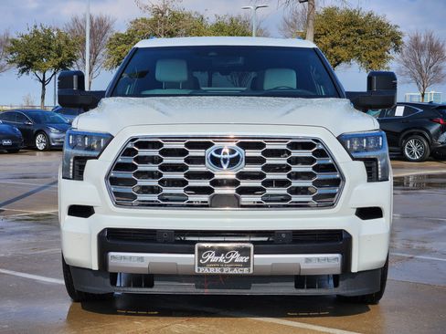 Used 2024 Toyota Sequoia Capstone image 8