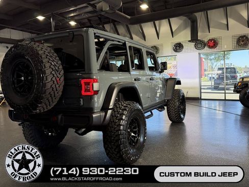 Used 2025 Jeep Wrangler Unlimited Rubicon 4xe w/ Convenience Group AWD/4WD image 36