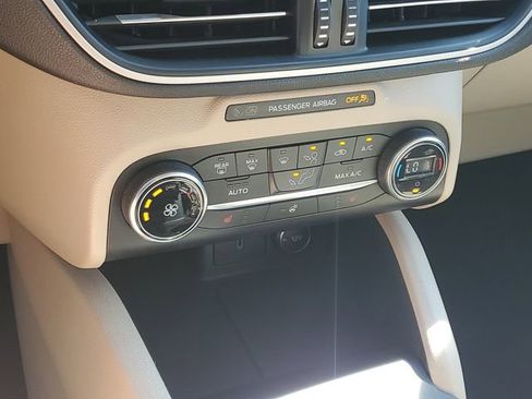 Used 2020 Ford Escape SEL image 32