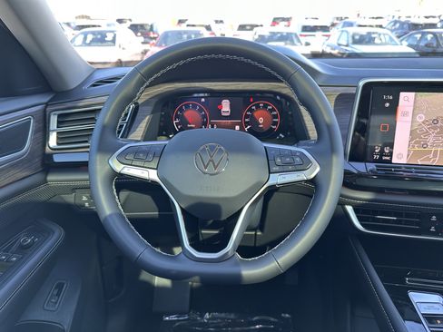 New 2026 Volkswagen Atlas SEL image 10