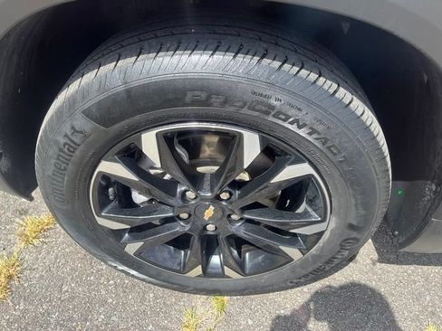 Used 2023 Chevrolet TrailBlazer LT FWD image 9