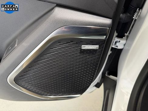 Used 2025 GMC Acadia Elevation image 4