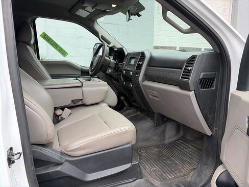 Used 2019 Ford F550 4x4 Regular Cab Super Duty image 14