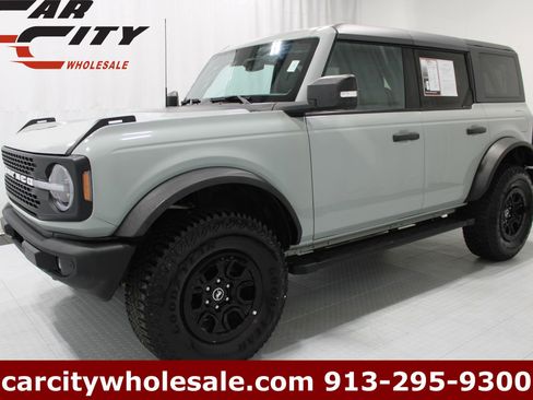 Used 2022 Ford Bronco Wildtrak AWD/4WD image 1