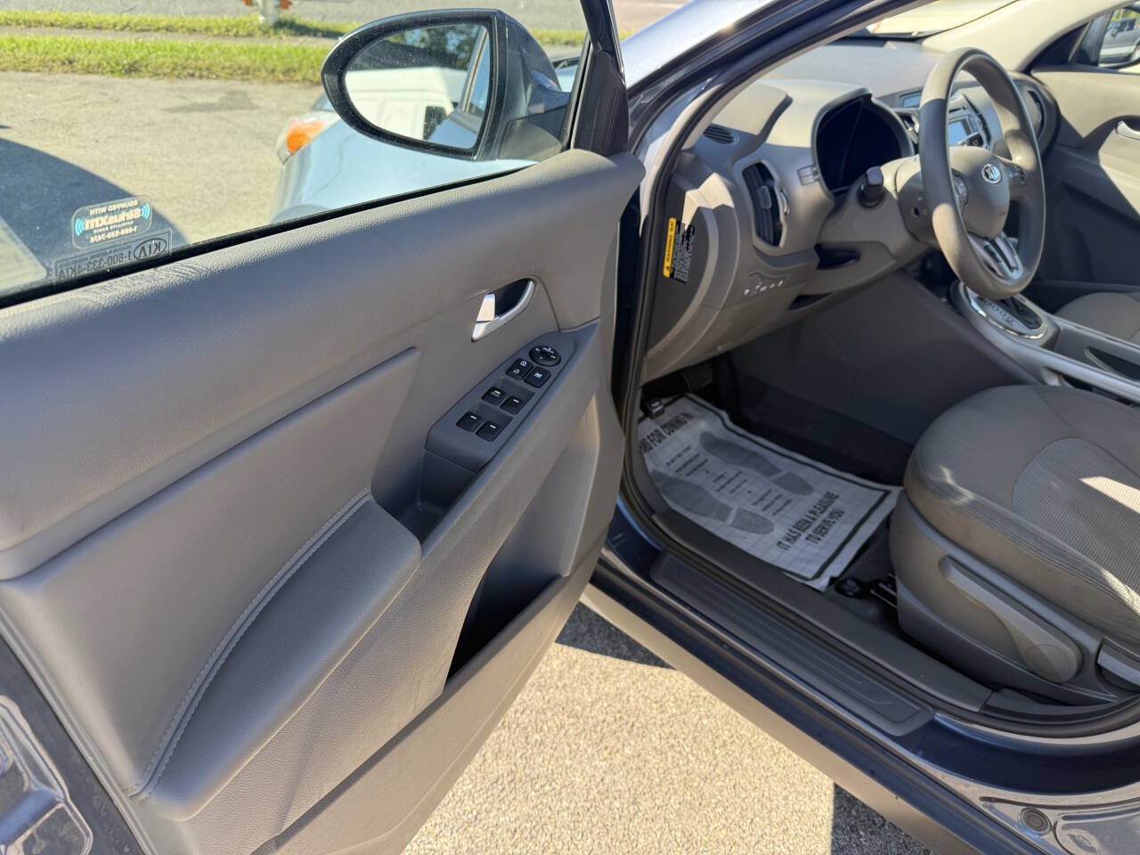 Used 2014 Kia Sportage LX AWD/4WD image 10