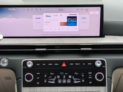 New 2025 Genesis GV80 2.5T Prestige image 12