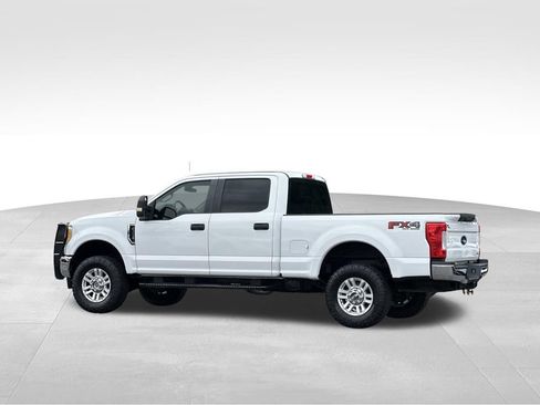 Used 2017 Ford F250 XL w/ STX Appearance Package AWD/4WD image 8