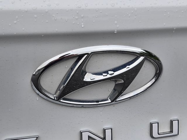 Used 2025 Hyundai Venue SEL FWD image 18