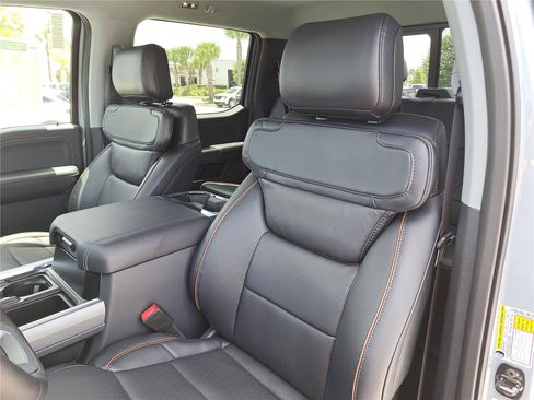 New 2025 Ford F250 Lariat w/ Lariat Ultimate Package image 18