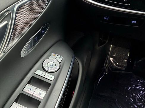 Used 2022 Genesis GV70 3.5T Sport w/ Sport Prestige Package image 24