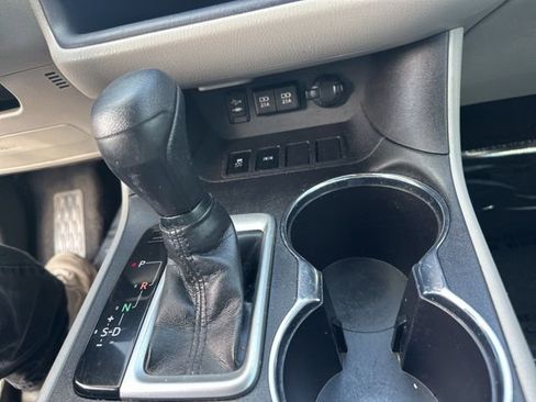 Used 2019 Toyota Highlander LE image 22