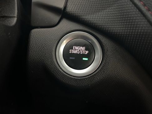 Used 2022 Chevrolet Equinox RS w/ RS Leather Package image 15