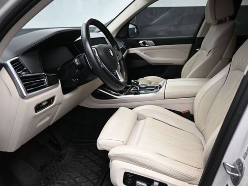 Used 2020 BMW X7 xDrive40i w/ Premium Package AWD/4WD image 17