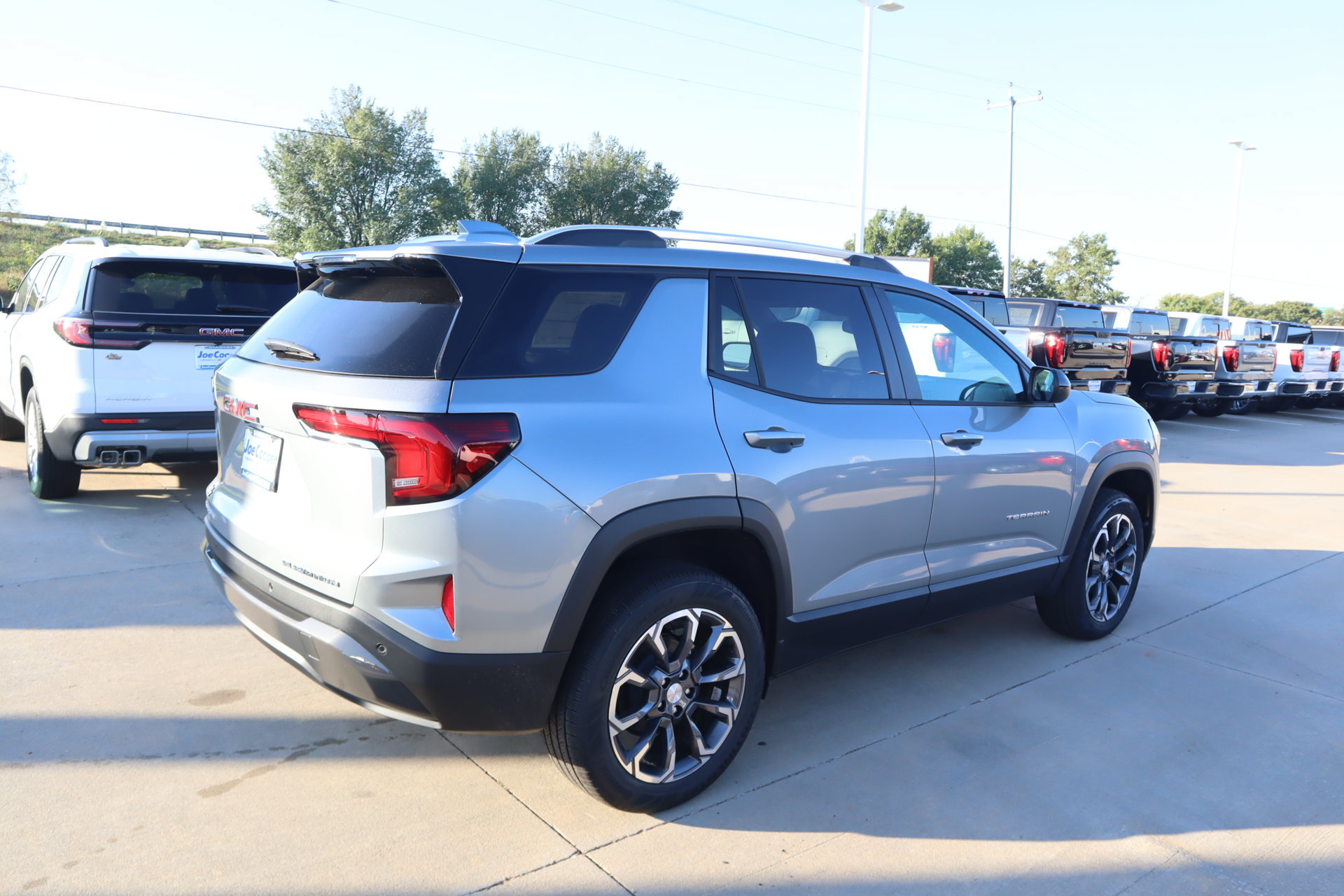 New 2027 GMC Terrain Elevation w/ Elevation Premium Package FWD image 22