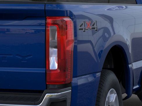 New 2026 Ford F350 XLT image 21