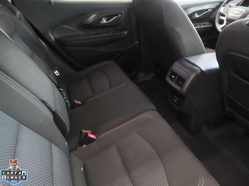 Used 2024 GMC Terrain SLE AWD/4WD image 24