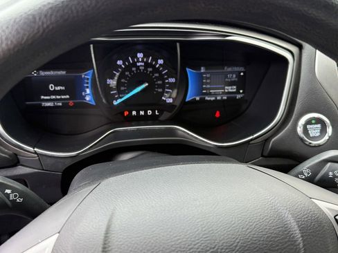 Used 2018 Ford Fusion S image 16