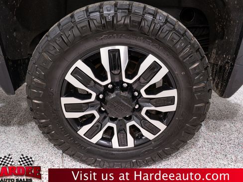 Used 2024 GMC Sierra 2500 Denali Ultimate w/ Snow Plow Prep/Camper Package image 10