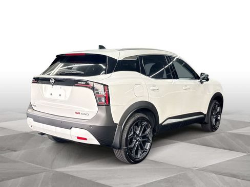 Used 2026 Nissan Kicks SR w/ SR Premium Package AWD/4WD image 8