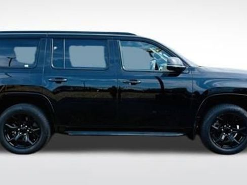 Used 2024 Jeep Wagoneer Series II image 7