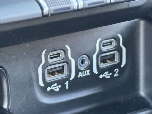Used 2022 RAM 1500 Big Horn AWD/4WD image 21