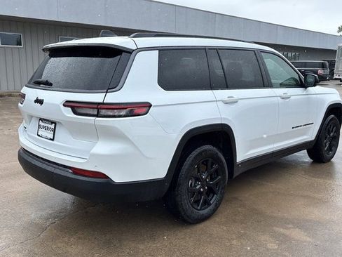 New 2026 Jeep Grand Cherokee L 4WD image 3
