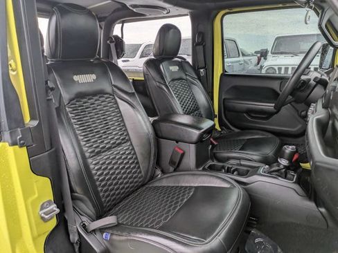 Used 2023 Jeep Wrangler Sport AWD/4WD image 15