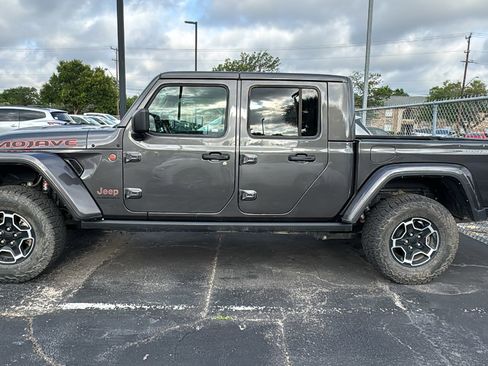 Used 2023 Jeep Gladiator Mojave w/ Cold Weather Group AWD/4WD image 6