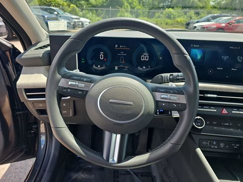 Certified 2025 Hyundai Sonata SEL FWD image 17